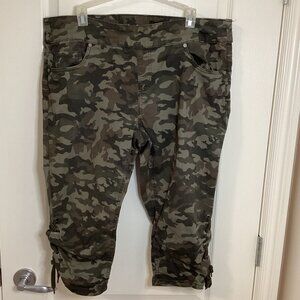 Frankie & Stella Women's Capri Camo Print Pants Lace-up Legs Pockets Army Colors